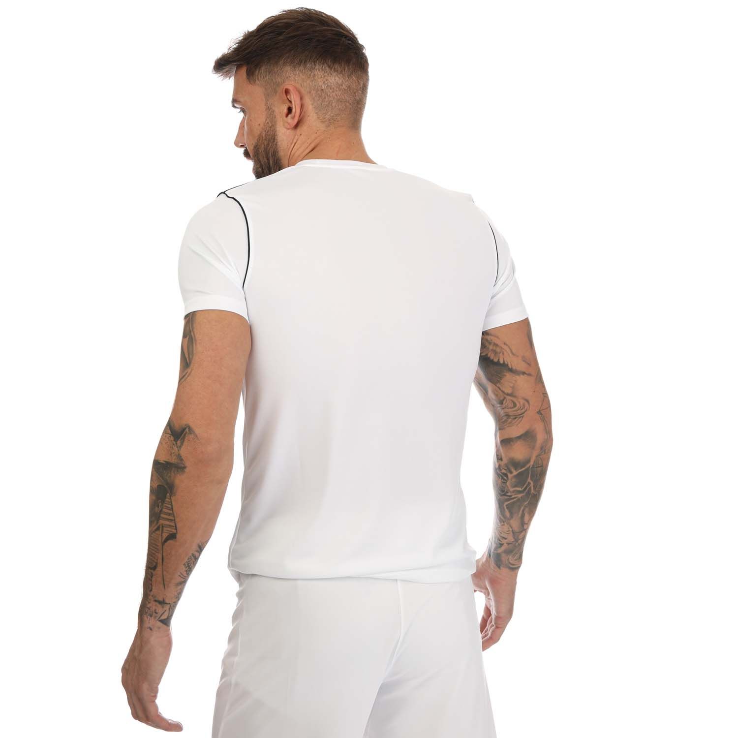 Verwisselbaar moederlijk Chromatisch White Nike Mens DRI- FIT T- Shirt - Get The Label