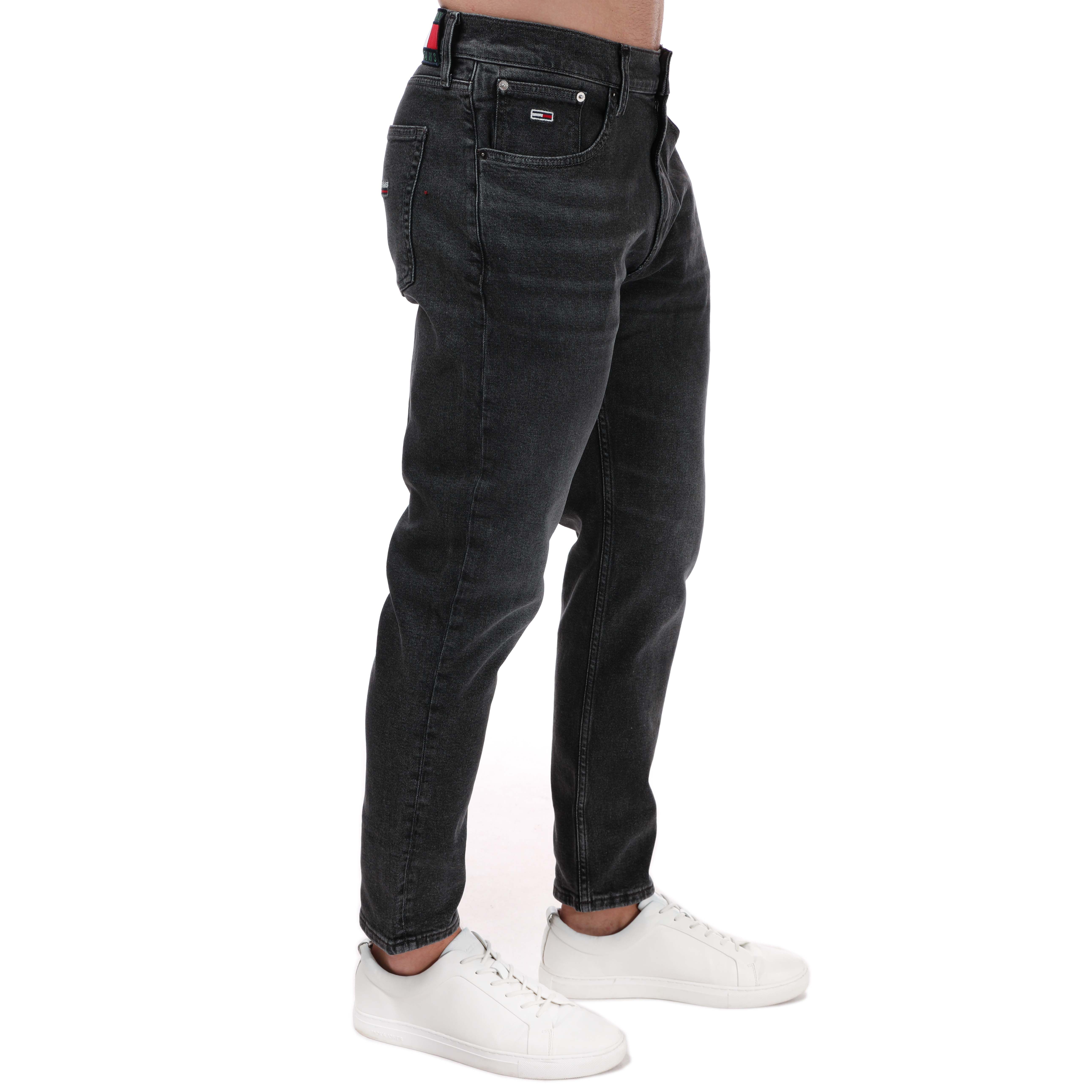 Mens Relaxed Tapered Jeans
