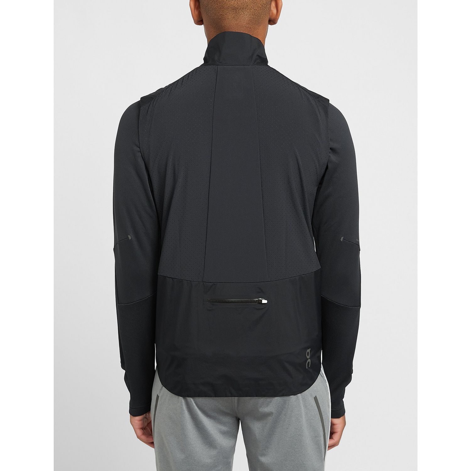 Black On Running Mens Technical Gilet - Get The Label