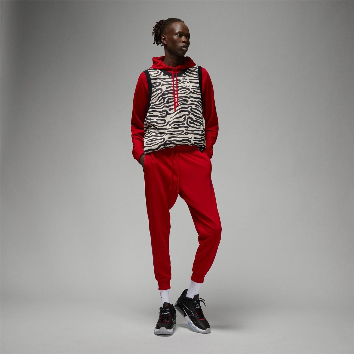 Air Jordan Mens Dri Fit Sport Fleece Pants in Red